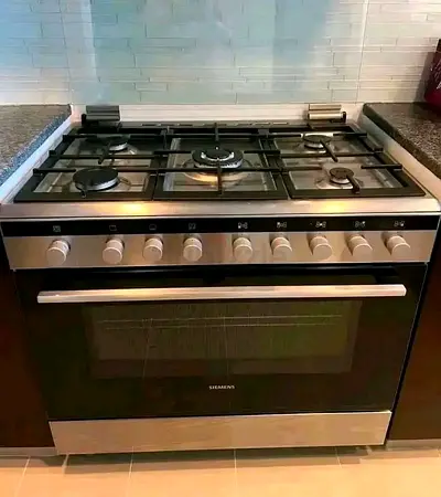 Siemens 5-Burner Gas Cooker with Oven - Good Condition