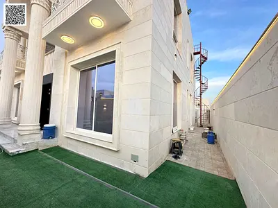 A unique opportunity to own a luxury villa on the corner of the street, including registration fees, water and electricity, and fully furnished.