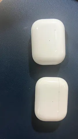 Apple airpod pro 1 aed 50/-