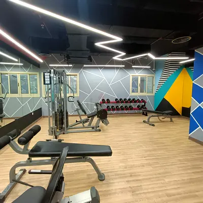 Crowd (less) / Luxury apartment / Premium room / High floor / VIP set-up / Al Barsha 1