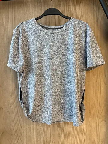 Grey workout top - size medium