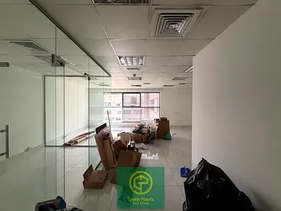 Shaikh Zayed Road 850 sq. Ft office space available in a prime location close to RTA services