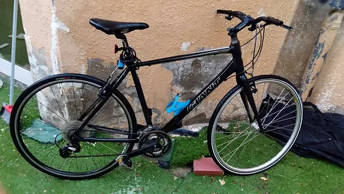 Giant escape frame large good condition