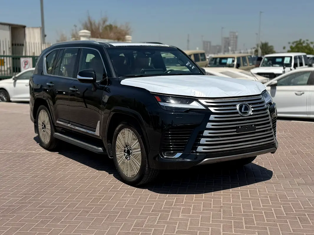 Lexus LX-Series 2026 — photo 1 of 19