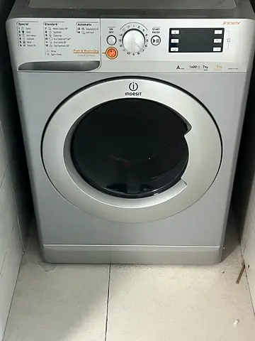 Front-load Indesit washing machine - 7kg, good working condition