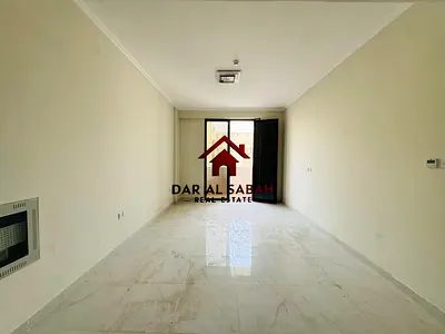 6 cheque payment/deposit cash/1 month free/with share tarcce/brand new building/