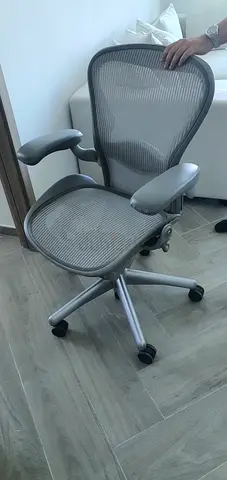 Herman Miller Areon Classic Chairs For Selling