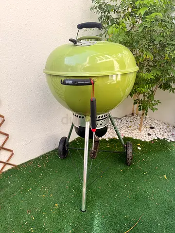 Weber Master-Touch Charcoal Grill