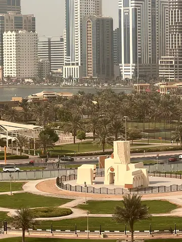غرفة وصالة بمنطقة المجاز 2 | شارع جمال عبد الناصر | تكييف مجاني على المالك مع خصم خاص بقيمة 2000 درهم للسنة الأولى