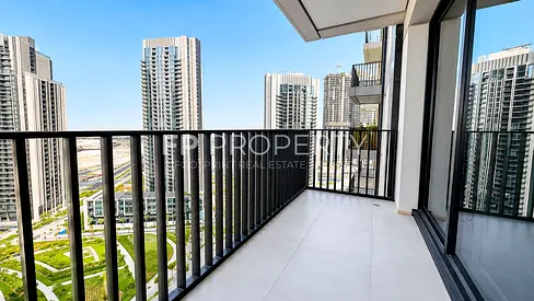 Spacious 1BR APT- AC FREE- Higher Floor- PARK View