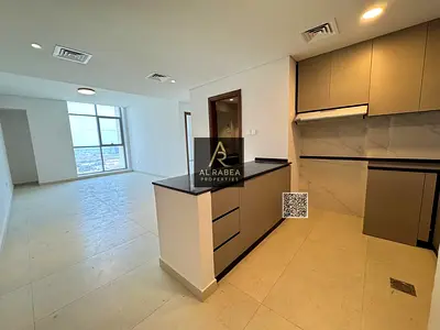 دخل إيجاري ثابت | مساحة كبيرة تناسب العائلات |  تصميم عملي داخل برج سكني معروف موقع حيوي في منطقة العامرة | براند جديد