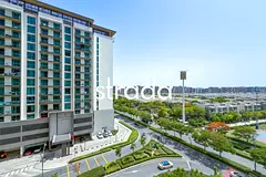 Community View | Vacant | Bright