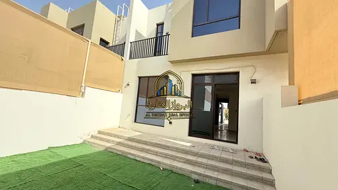 (Very Good Offer) Corner 2BR Townhouse with Maidroom Just 85k