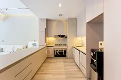Back-to-Back Unit | Fully Furnished &amp; Upgraded