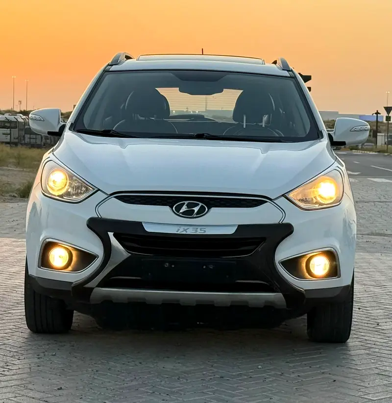 Hyundai Tucson 2013 — photo 1 of 20