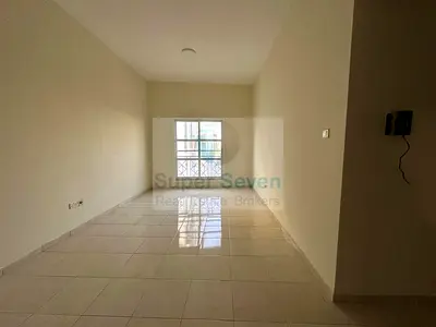 OPEN KITCHEN || NEAR BUS STOP || SPACIOUS