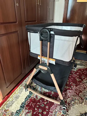 Baby Bedside Crib, Rocking Bassinet with Storage Basket and Wheels, Baby Bed Adjustable Height