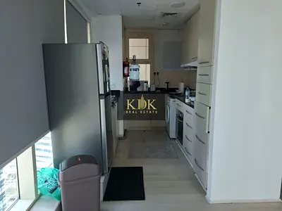Fitted Kitchen | Beach access |
