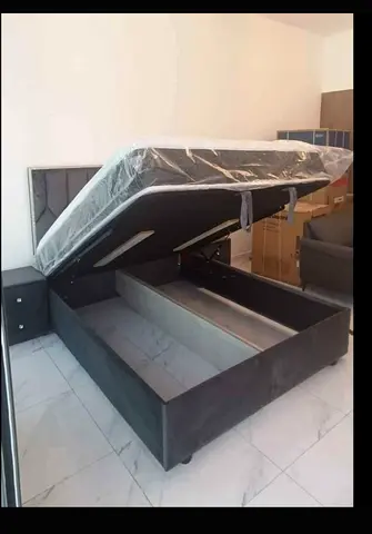 California King Bed