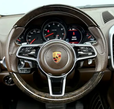 صورة 6 لـ 2017 Porsche CAYENNE