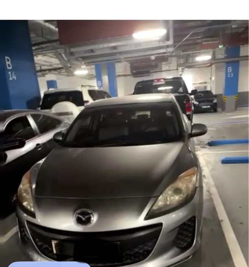 Mazda 3 2013 — photo 1 of 1