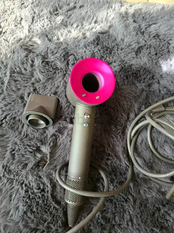 Dyson Supersonic Hair Dryer (used) with attachment