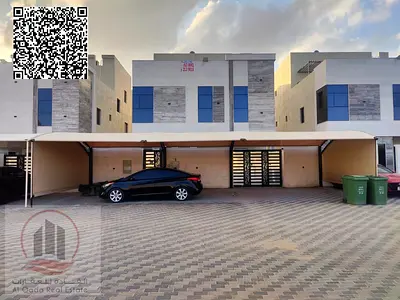 For rent: Modern villa with 5 rooms, roof, and large setback in Al-Haliyo 2