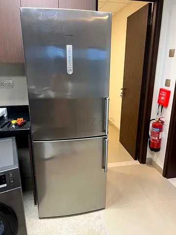 Siemens KG56NAI20M/04 iQ500 Bottom Freezer Refrigerator DELIVERY + WARRANTY