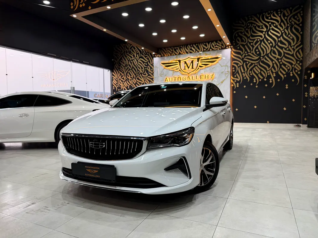 Geely Emgrand 2025 — photo 1 of 9