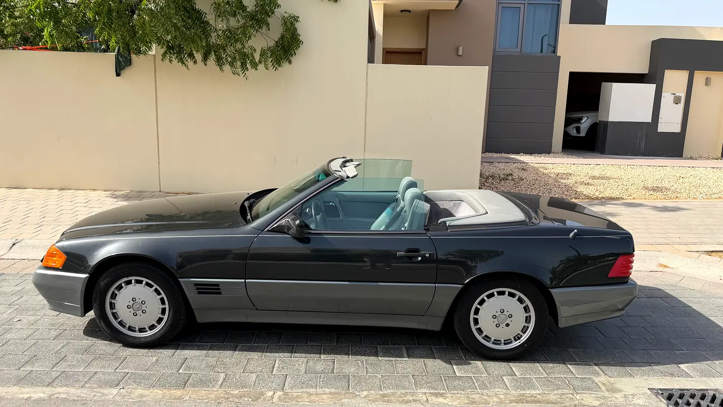 Mercedes-Benz SL-Class 1992 — photo 1 of 8