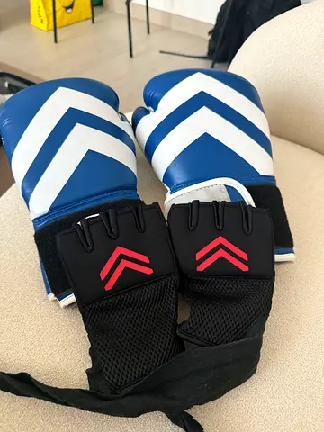 Boxing gloves and wraps