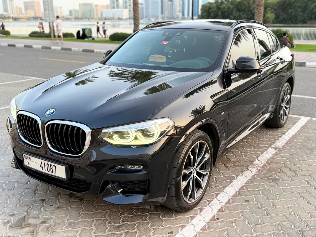 BMW X4 2020 — photo 1 of 15