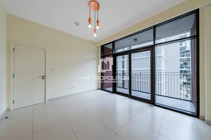 Spacious 3 BR | Open View | Vacant Now