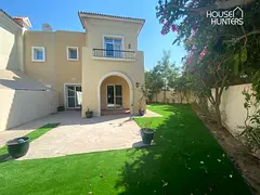 Beautiful Villa | Backing on pool and park | Maids