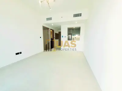 VACANT UNIT| UNFURNISHED | BEST PRICE