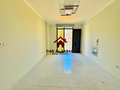 ONE MONTH FREE HUGE APARTMENT WITH BALCONY