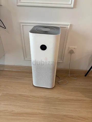 Compact White Air Purifier with HEPA Filter
