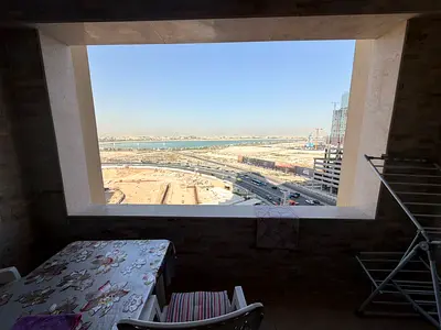 فرصة مميزة للسكن الراقي بالممزر الشارقة  شقة للبيع غرفتين ماستر صالة + موزع