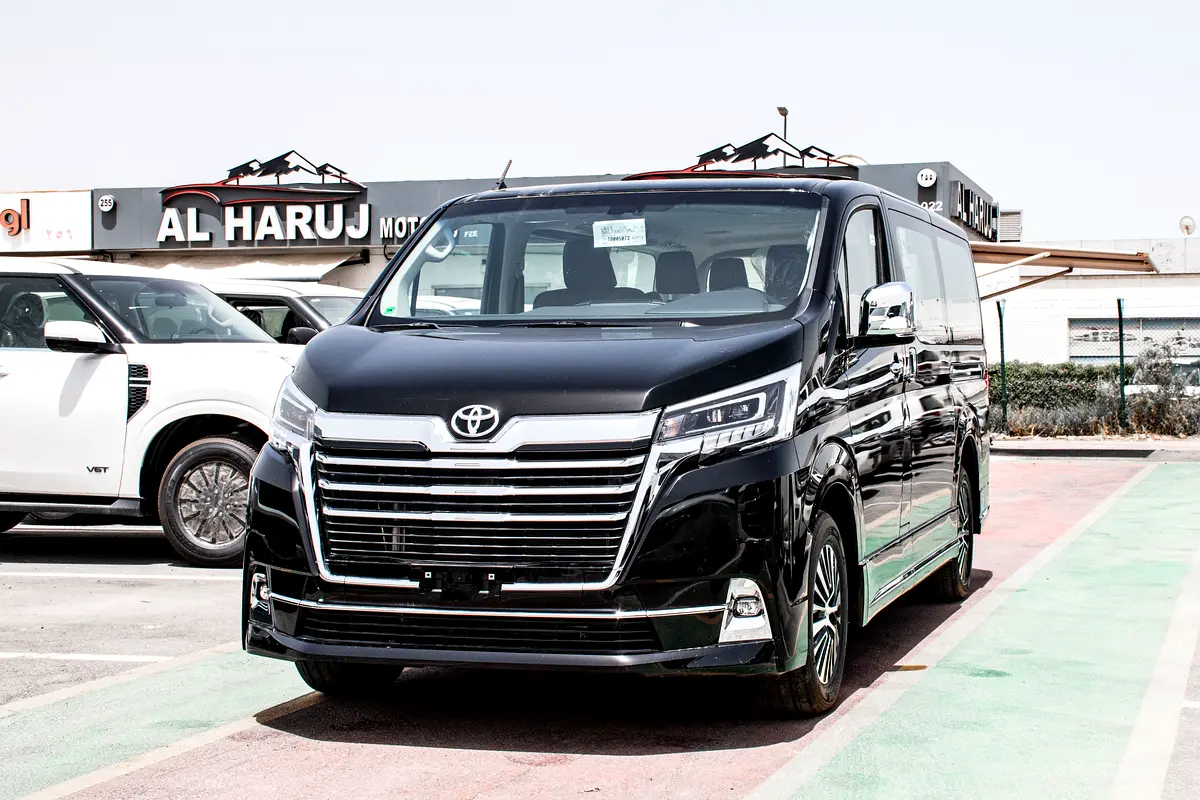 Toyota Granvia 2026 — photo 1 of 16