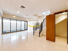Bright  Spacious Family Villa in Al Badaa