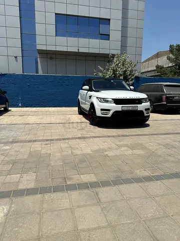 2014 Land Rover Range Rover Sport HSE | GCC Specs | Pristine Condition