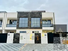 A bargain price for a 5-bedroom villa with a master suite and roof terrace, including registration a