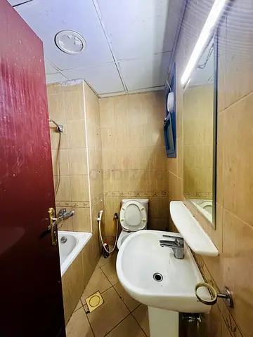 Brand new Room for rent in mirdif