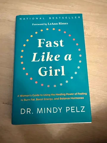 Book - Fast like a girl