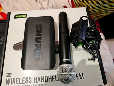 Shure BLX24/PG58 Wireless Vocal System