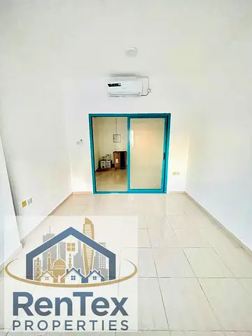 BRAND NEW SPLIT AC FITTED DEPOSIT UNDATED CHEQYE ONLY HUGE OFFER TWO BHK WITH ONE WASHROOM ONLY 30K IN AL QASIMIA