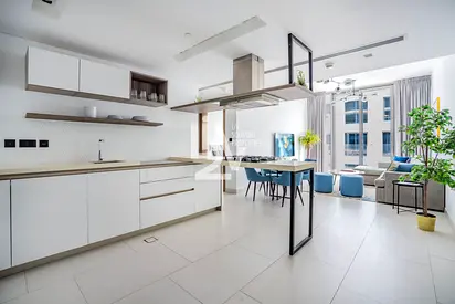 West Beach | Furnished/Unfurnished | Vacant