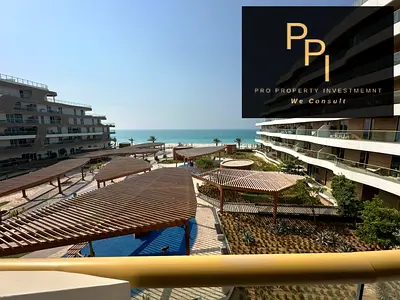 Luxurious | 4BHK+Duplex | Partial Sea View | Vacant