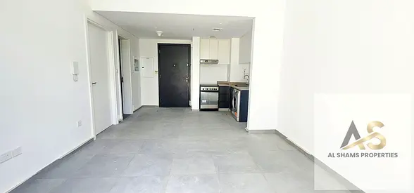 Spacious 1 Bedroom with Balcony for Rent in Aljada - Low Price