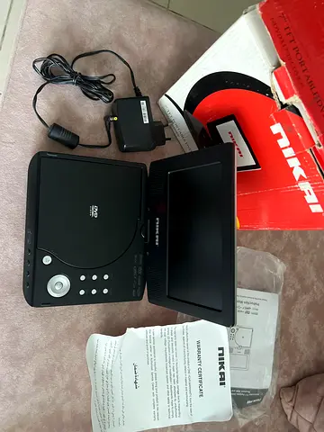 Nikai Portable DVD Player with 7 Screen - Works, Comes with Charger and Box
